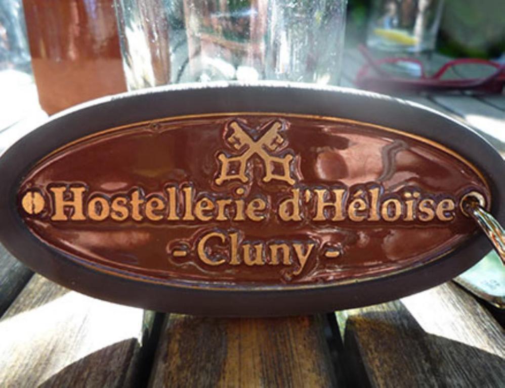 Hostellerie D'Heloise Logis Cluny Exterior foto